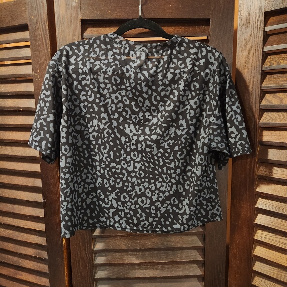 Move Theology Black and Gray Leopard Top